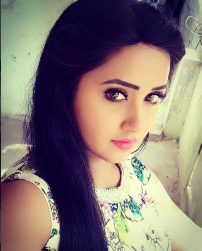 Kajal Raghwani Hot Wallpapers, Picture, Image gallery, HD Photos, Pics ...