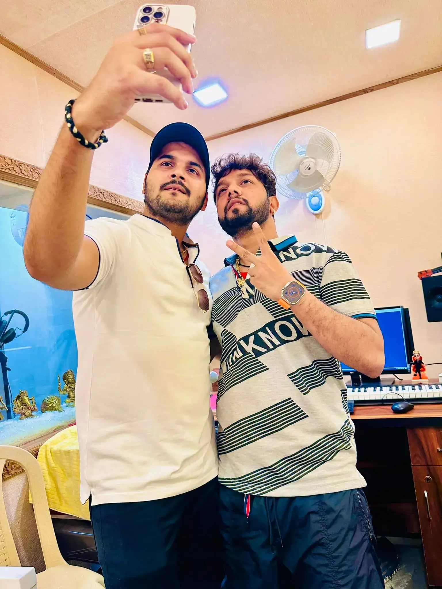 neelkamal singh with arvind akela kallu