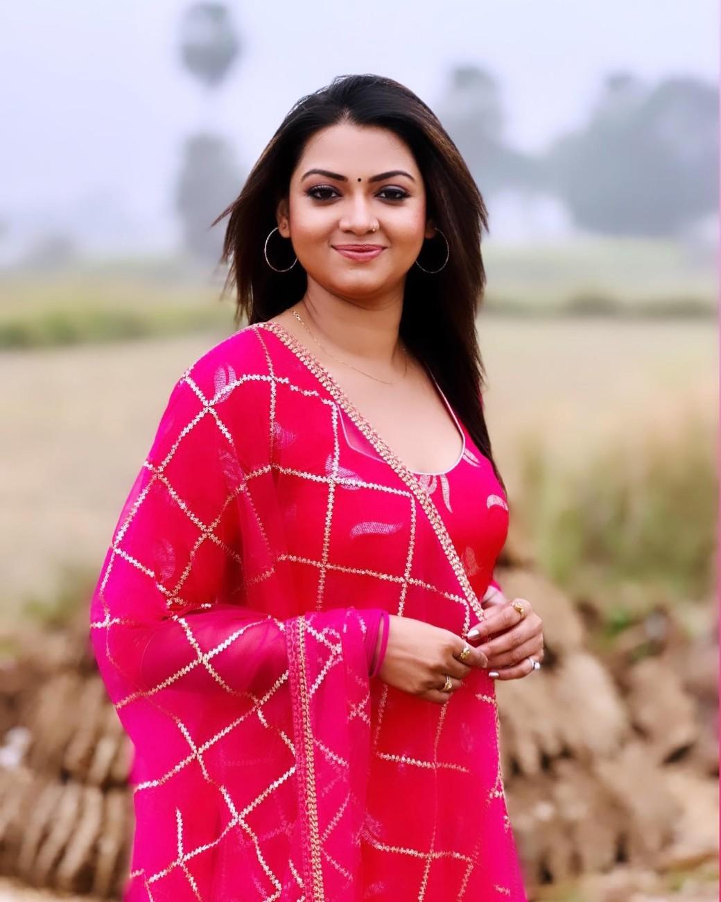 Raksha gupta wikipedia