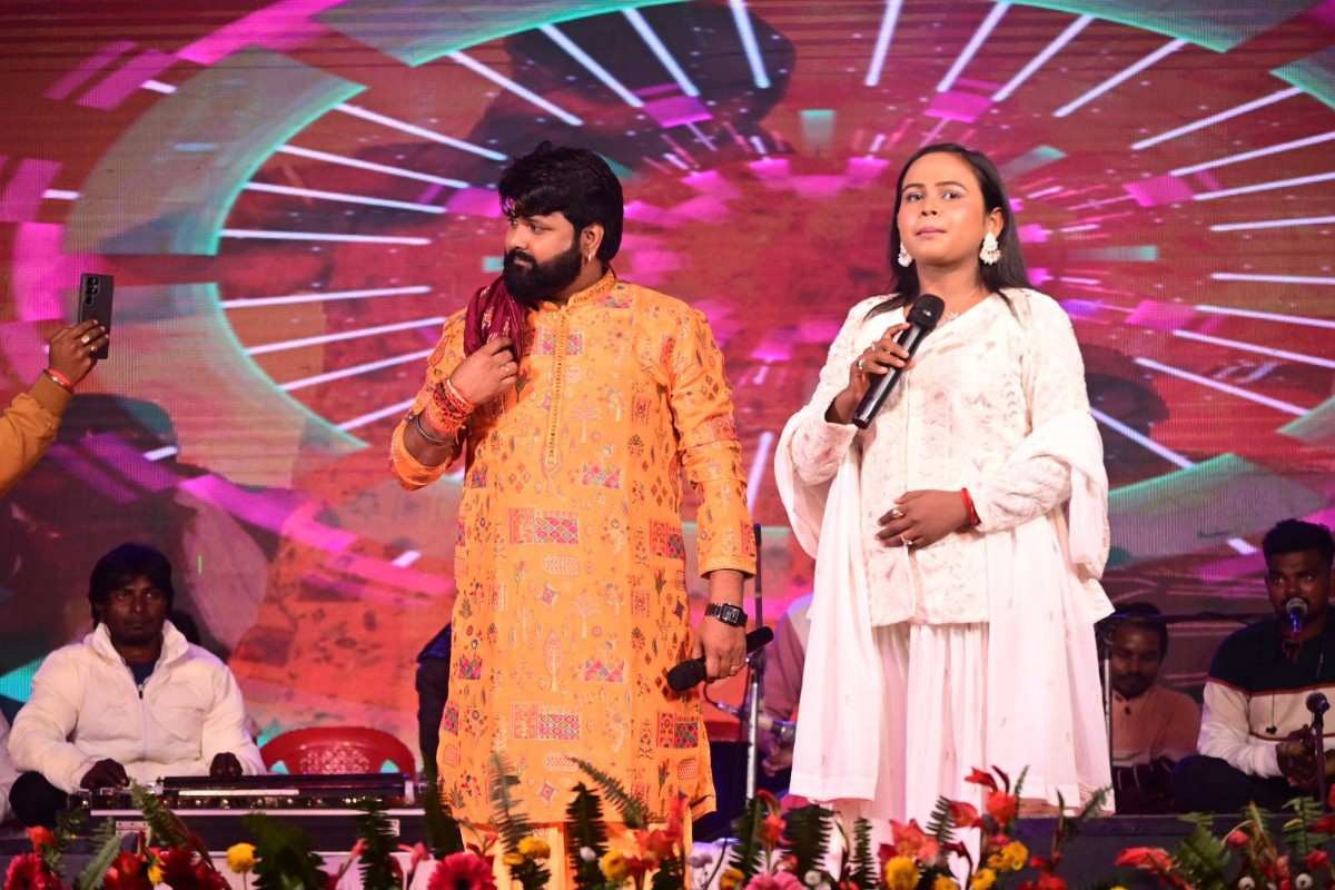 Samar Singh with Shilpi Raj