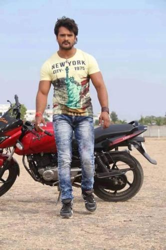 Khesari Lal Yadav Bhojpuri Actress HD Wallpaper