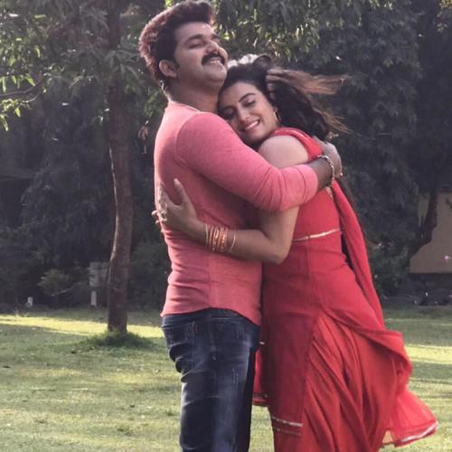 Pawan Singh and akshara singh Images