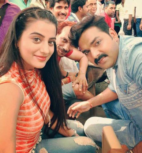 Pawan Singh and akshara singh Images