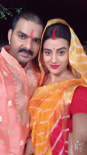 Pawan Singh and akshara singh Images