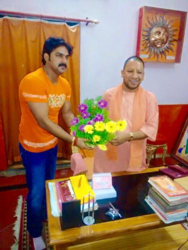 Pawan Singh with योगी आदित्यनाथ जी महराज