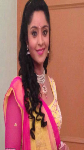 Shubhi Sharma Bhojpuri Actress HD Images (22)