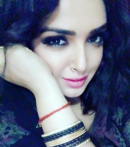 Amrapali Dubey Bhojpuri Actress HD Wallpapers (3)