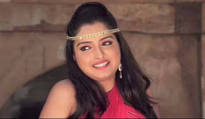 Amrapali Dubey Bhojpuri Actress HD Wallpapers (31)