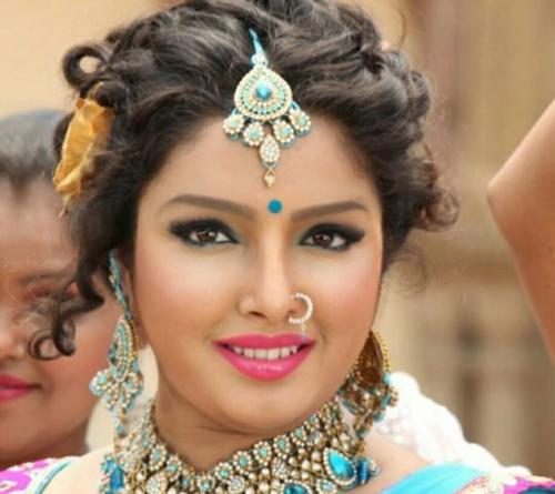 Amrapali Dubey Bhojpuri Actress HD Wallpapers (33)