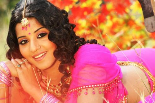 Monalisa (Antara Biswas) Bhojpuri Actress HD Wallpapers