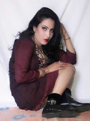 Puja Pathak HD Wallpapers, Photos, Images, Photo Gallery (6)